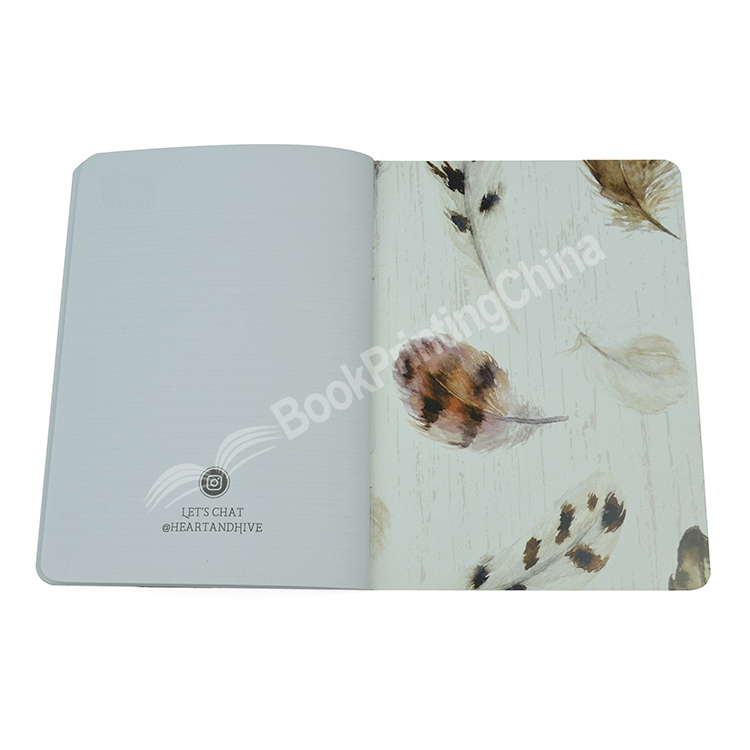 saddle stitched notebook printing service1