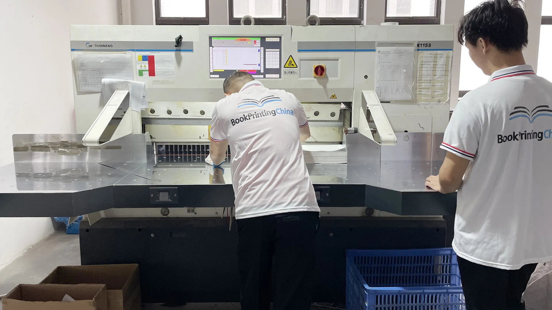 auto-cutting machine