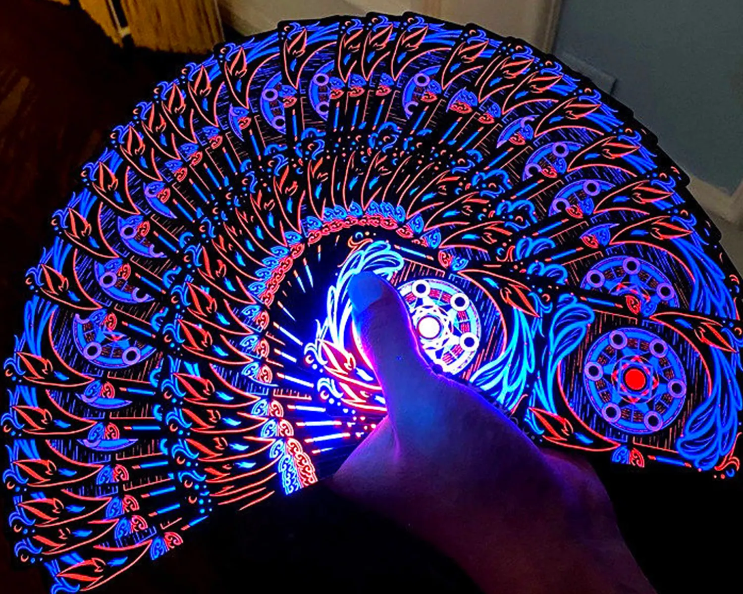 glow in dark card deck