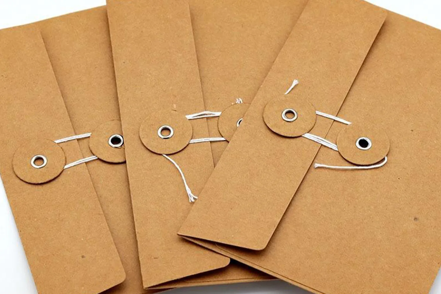 string and bottom closure